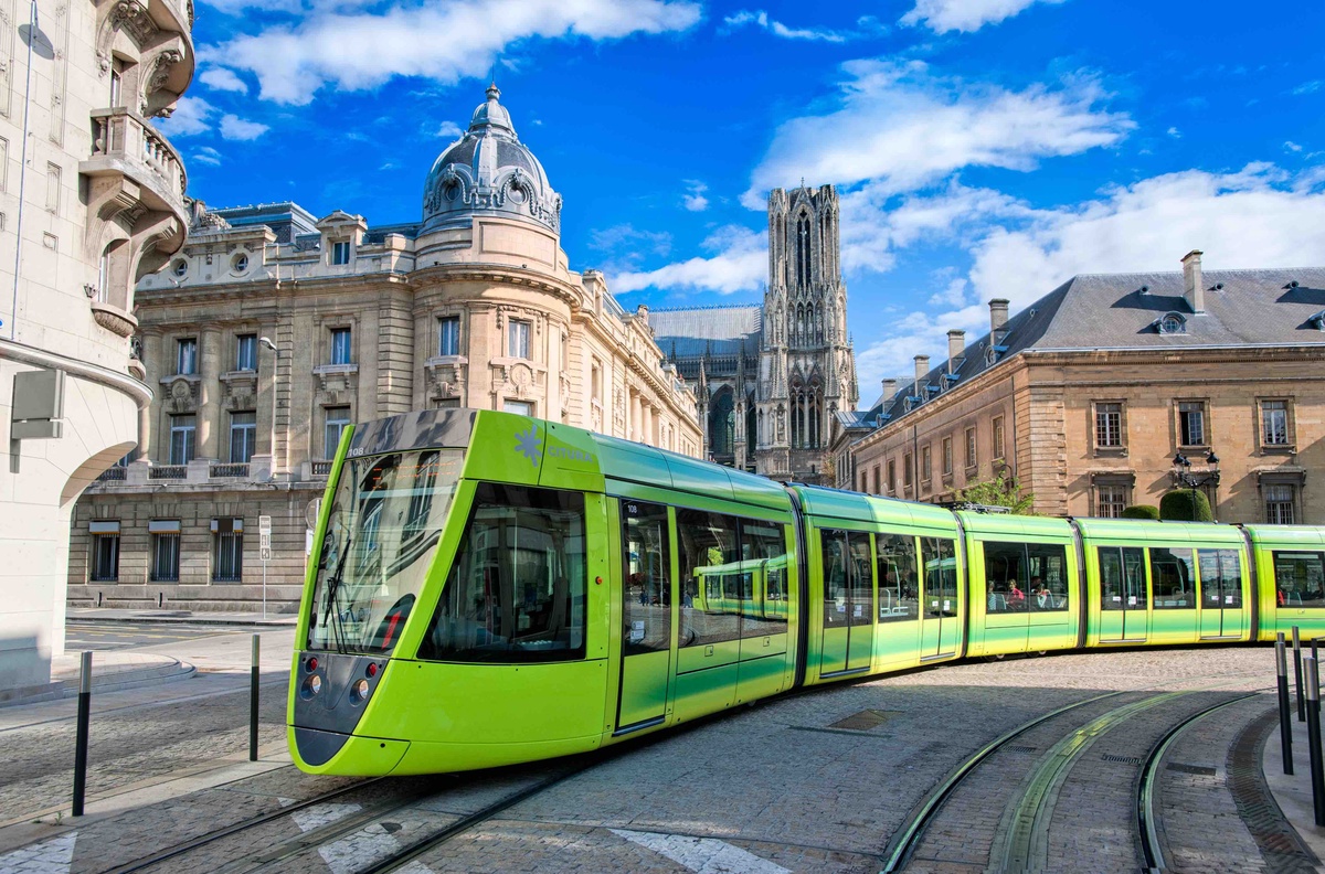 Çukurova Kalkışlı Comfort Benelux & Paris & Almanya Sun Express Hava Yolları ile 6 Gece Ekstra Turlar Dahil