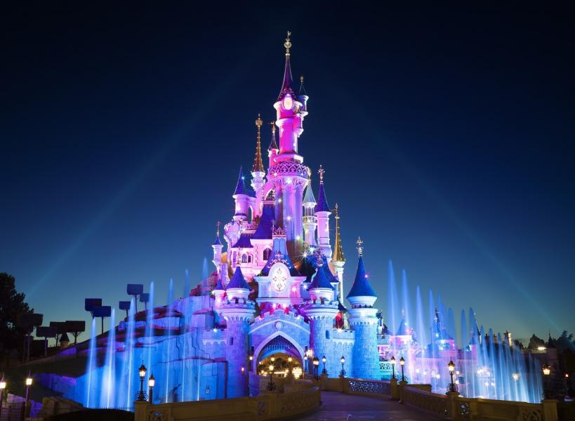 Paris & Disneyland Serüveni Turu Türk Hava Yolları ile 4 Gece CDG-CDG